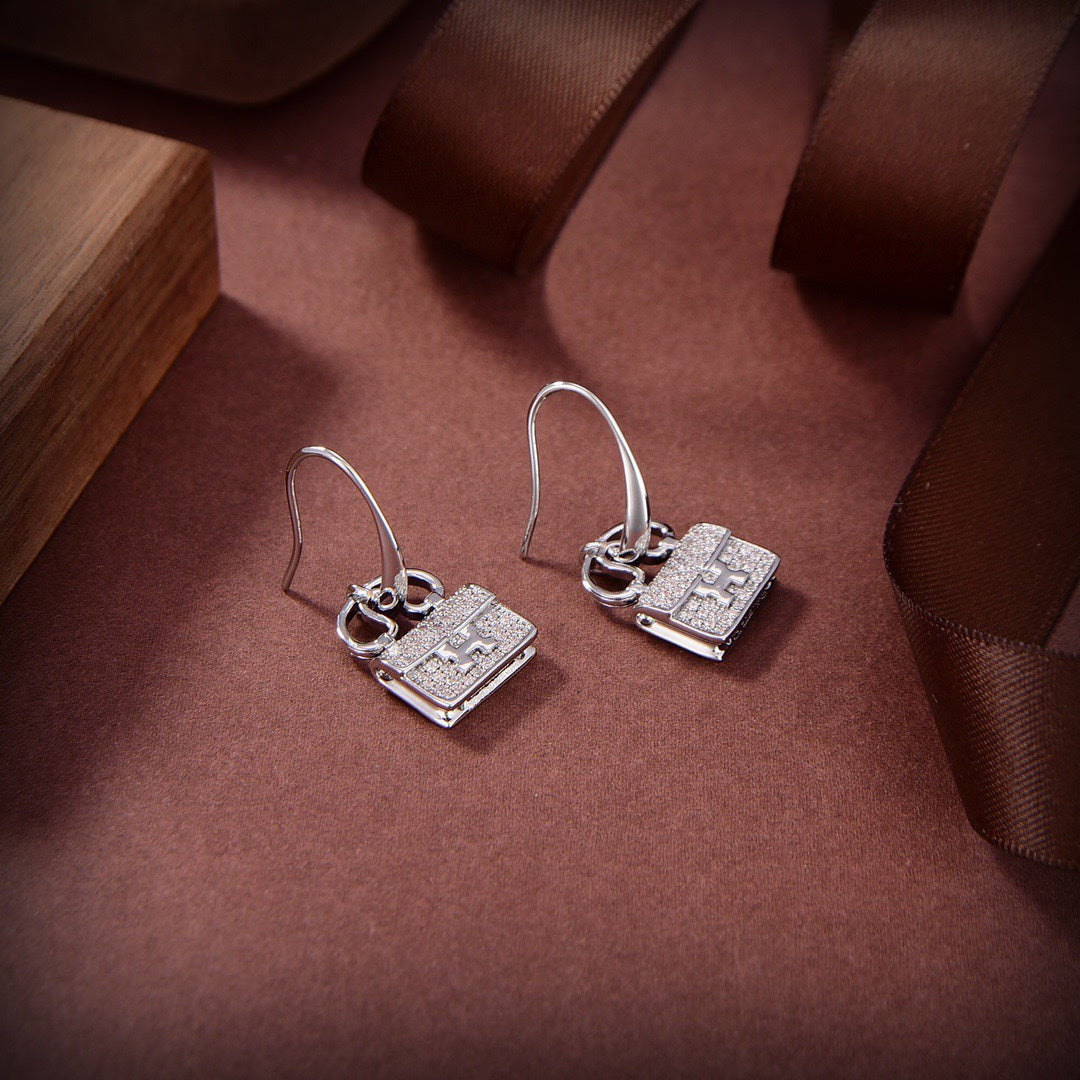 [Triumph Jewelry]KELLY DIAMOND EARRINGS