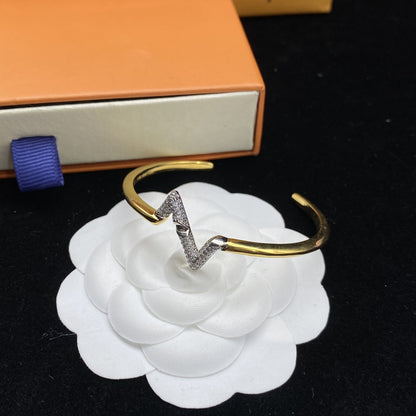[Triumph Jewelry]VOLTE UPSITE DOWN DIAMOND GOLD OPEN BRACELET