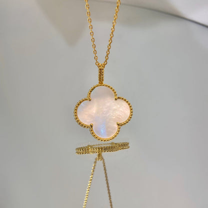 [Triumph Jewelry]CLOVER 25MM MOP LARGE PENDANT NECKLACE
