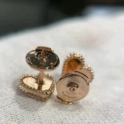 [Triumph Jewelry]HEART CARNELIAN STUD EARRINGS