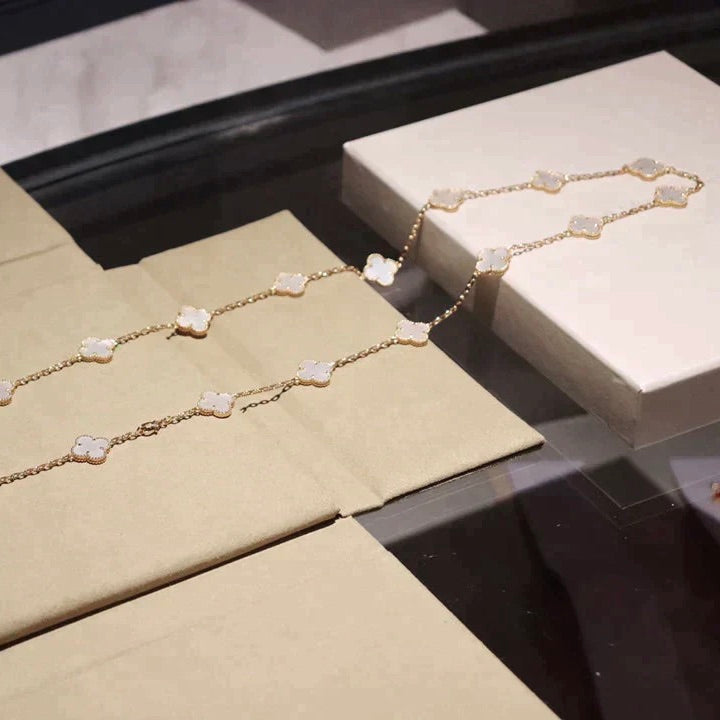 [Triumph Jewelry]CLOVER 20 MOTIFS WHITE MOP NECKLACE