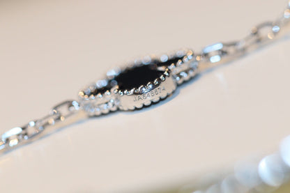 [Triumph Jewelry]CLOVER 20 MOTIFS ONYX DIAMOND SILVER