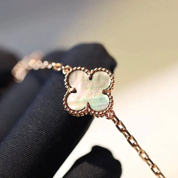 [Triumph Jewelry]CLOVER 20 MOTIFS DARK MOP DIAMOND  NECKLACE