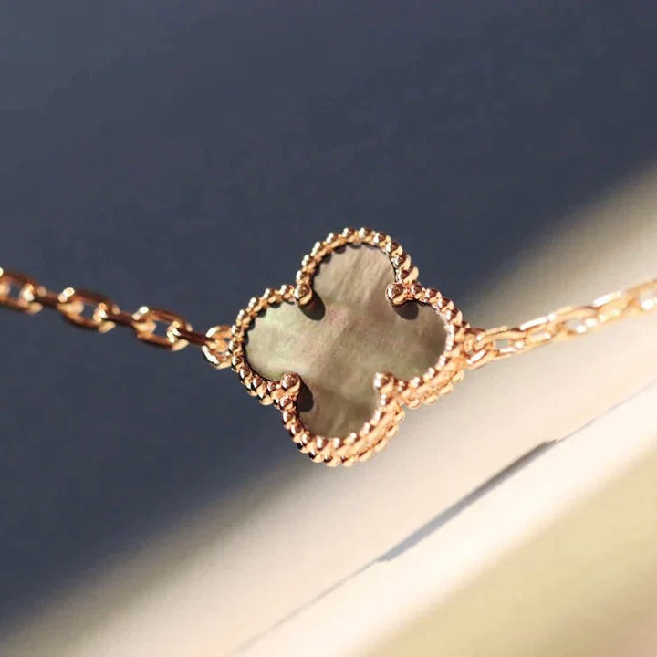 [Triumph Jewelry]CLOVER 20 MOTIFS DARK MOP DIAMOND  NECKLACE