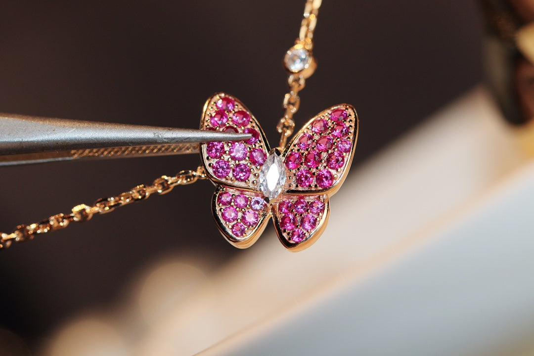 [Triumph Jewelry]BUTTERFLY RED DIAMOND ROSE GOLD NECKLACE