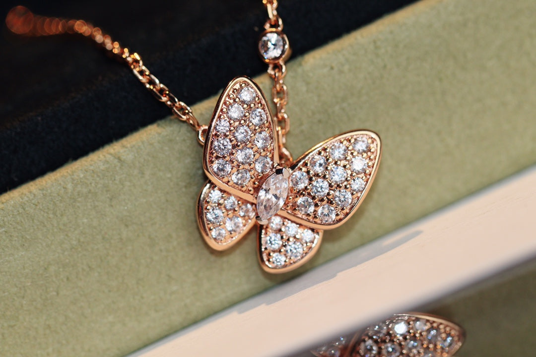 [Triumph Jewelry]BUTTERFLY DIAMOND NECKLACE