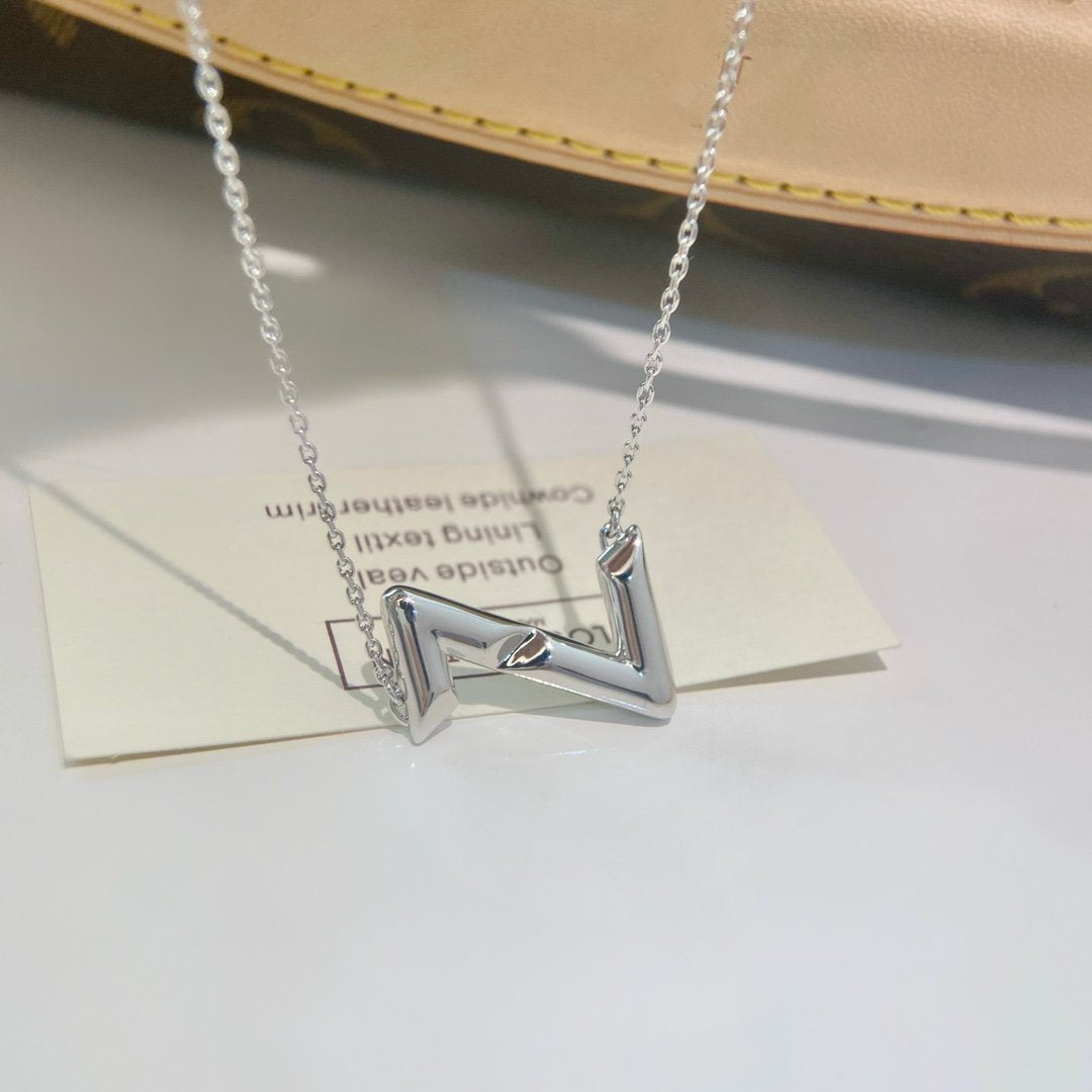 [Triumph Jewelry]VOLTE UPSIDE DOWN NECKLACE