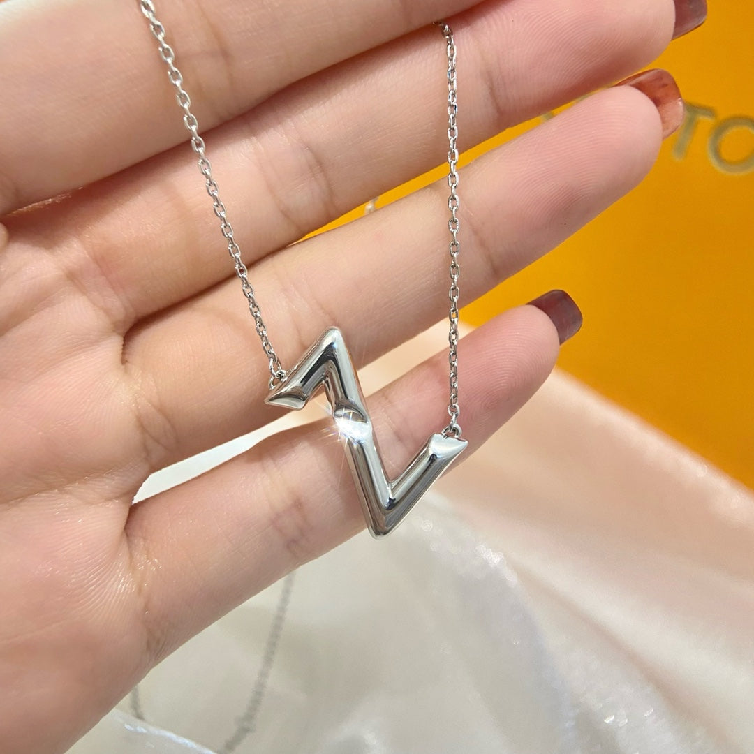 [Triumph Jewelry]VOLTE UPSIDE DOWN NECKLACE