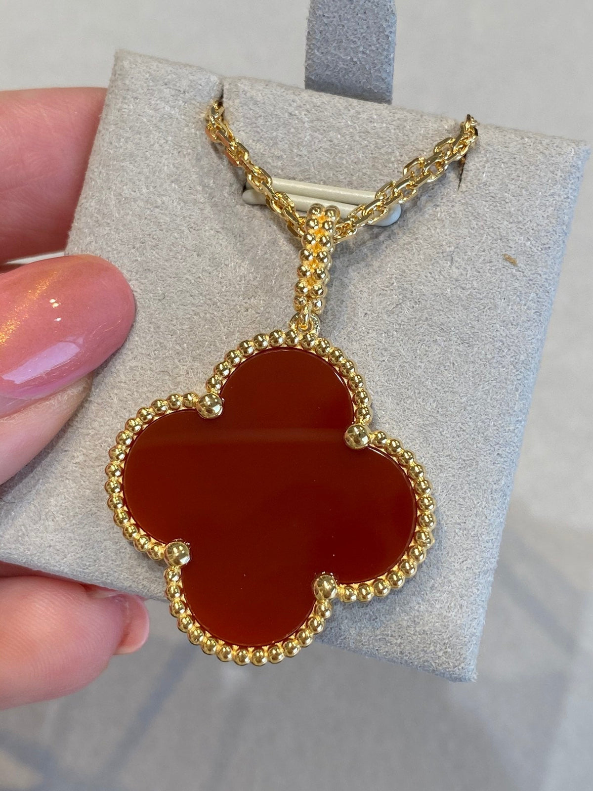 [Triumph Jewelry]CLOVER 25MM NECKLACE GOLD CARNELIAN