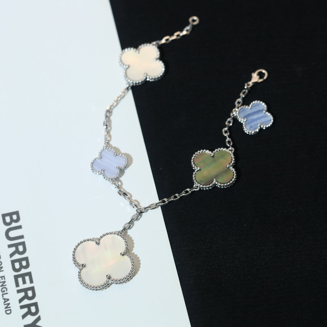 [Triumph Jewelry]CLOVER BRACELET 5 MOTIFS MOP CHALCEDONY SILVER