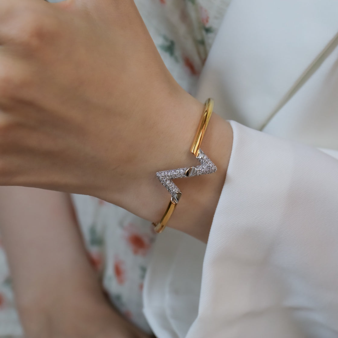 [Triumph Jewelry]VOLTE UPSITE DOWN GOLD DIAMOND BRACELET