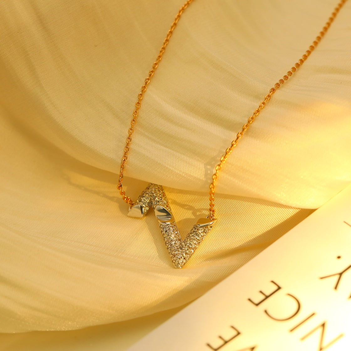 [Triumph Jewelry]VOLT SILVER DIAMOND PEDANT NECKLACE