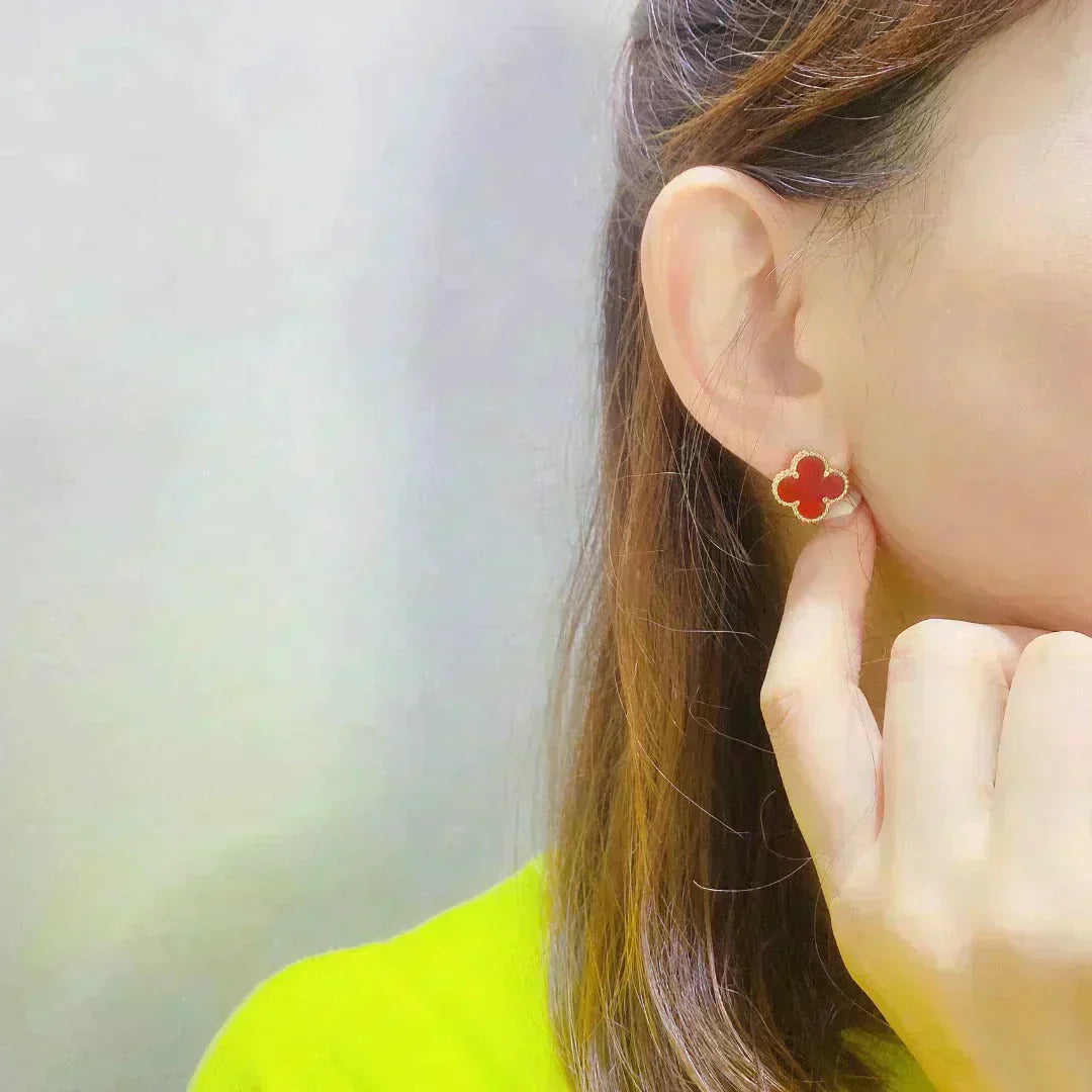 [Triumph Jewelry]CLOVER MEDIUM 1 MOTIFS CARNELIAN  EARRINGS