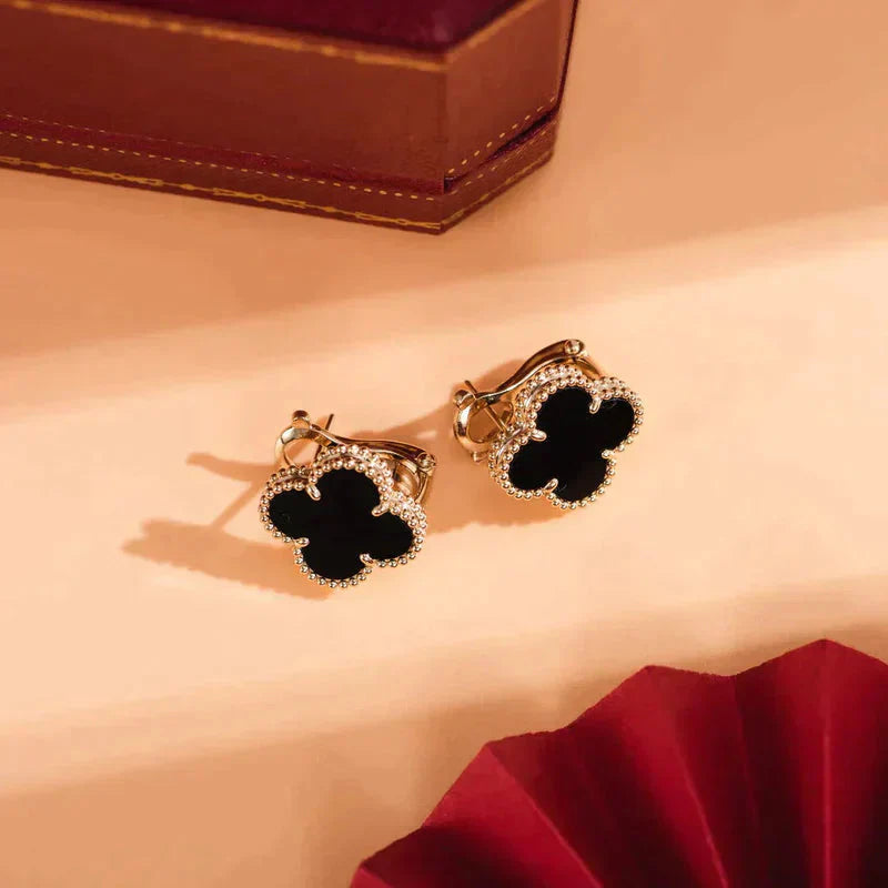 [Triumph Jewelry]CLOVER MEDIUM 1 MOTIFS  ONYX STUD EARRINGS