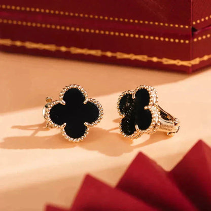 [Triumph Jewelry]CLOVER MEDIUM 1 MOTIFS  ONYX STUD EARRINGS