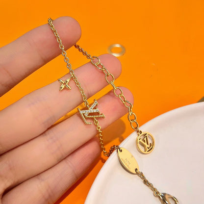 [Triumph Jewelry]LOGO STAR MOTIF GOLD BRACELET