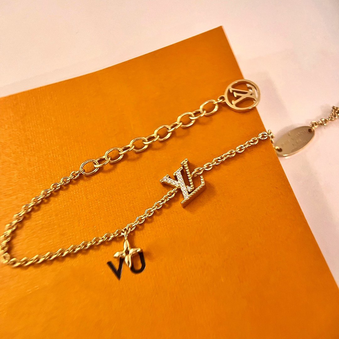 [Triumph Jewelry]LOGO STAR MOTIF GOLD BRACELET