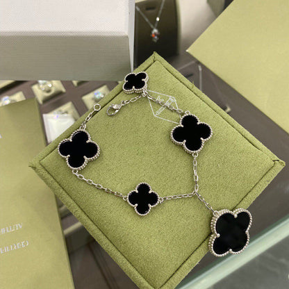 [Triumph Jewelry]CLOVER 5 MOTIFS SIVLER ONYX BRACELET