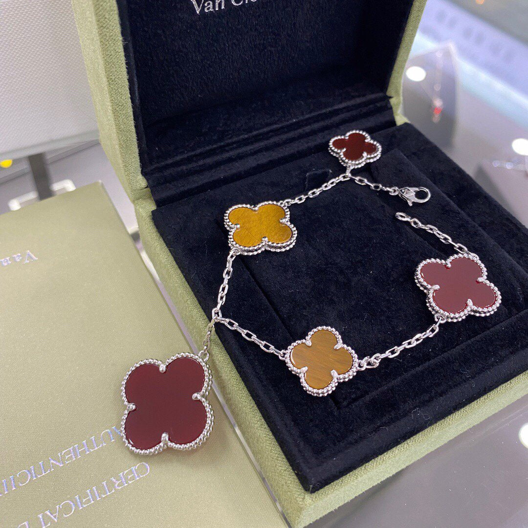 [Triumph Jewelry]CLOVER 5 MOTIFS SIVLER CARNELIAN TIGER EYE BRACELET