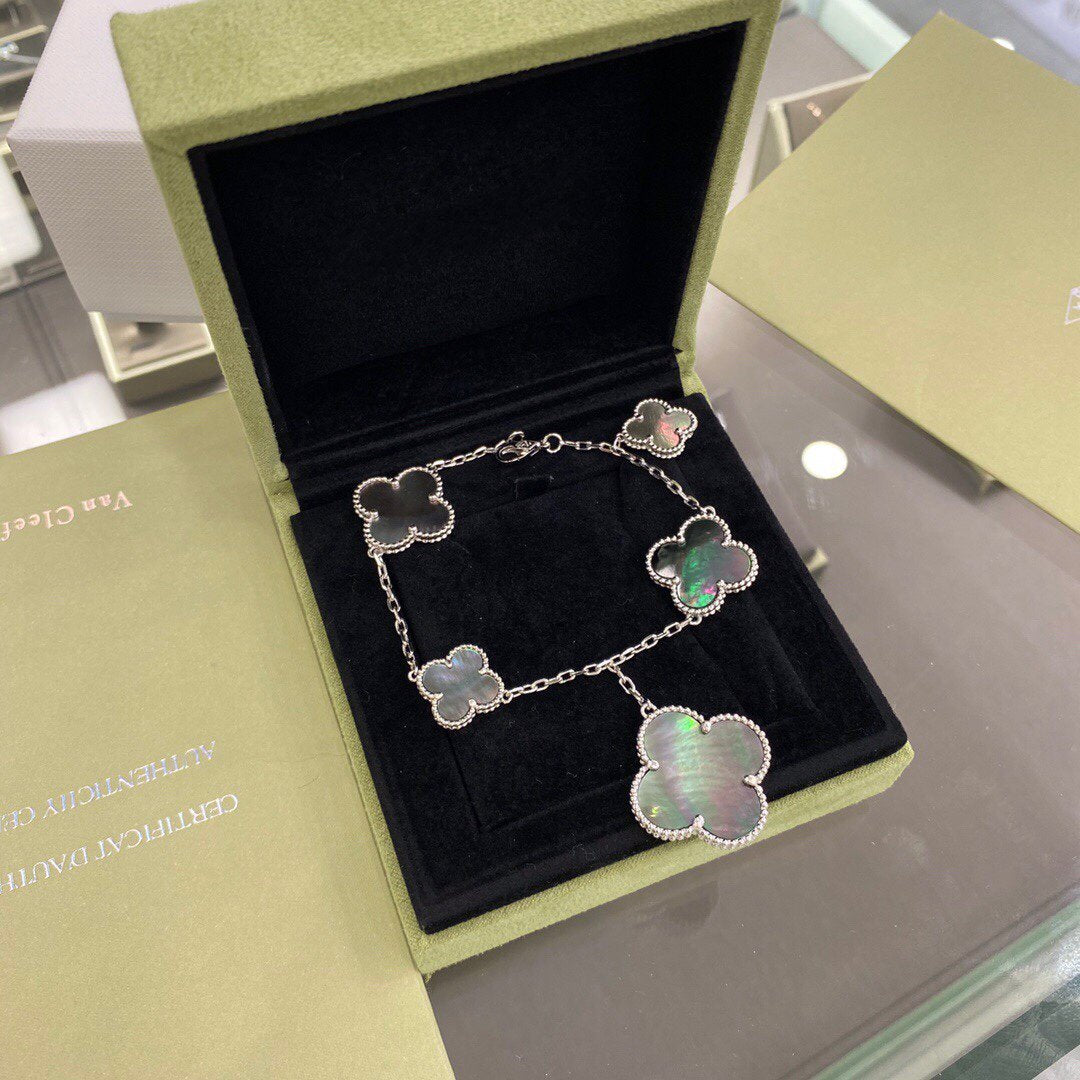 [Triumph Jewelry]CLOVER 5 MOTIFS SIVLER DARK MOP BRACELET
