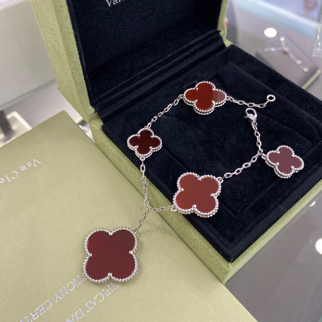 [Triumph Jewelry]CLOVER 5 MOTIFS SIVLER CARNELIAN BRACELET