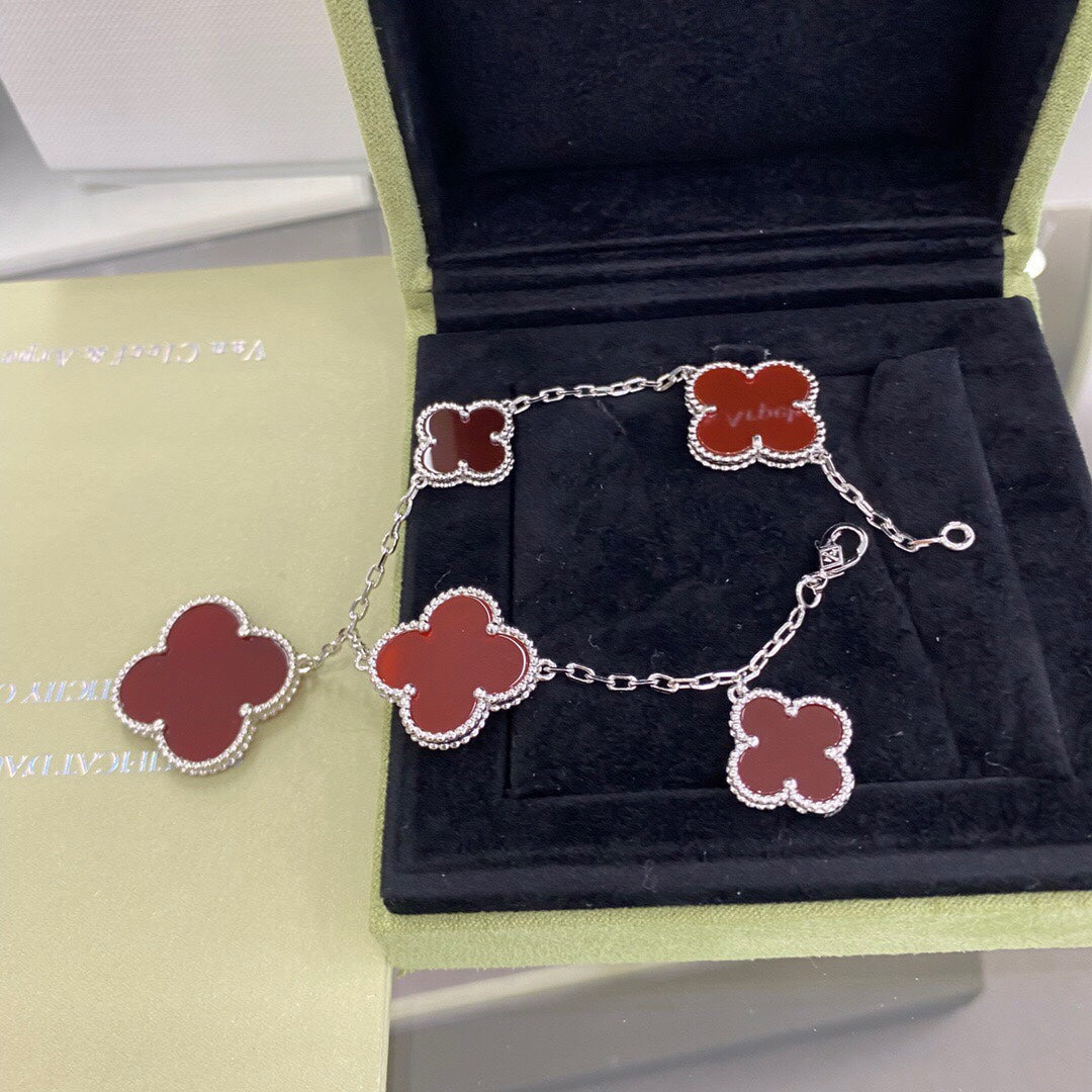 [Triumph Jewelry]CLOVER 5 MOTIFS SIVLER CARNELIAN BRACELET