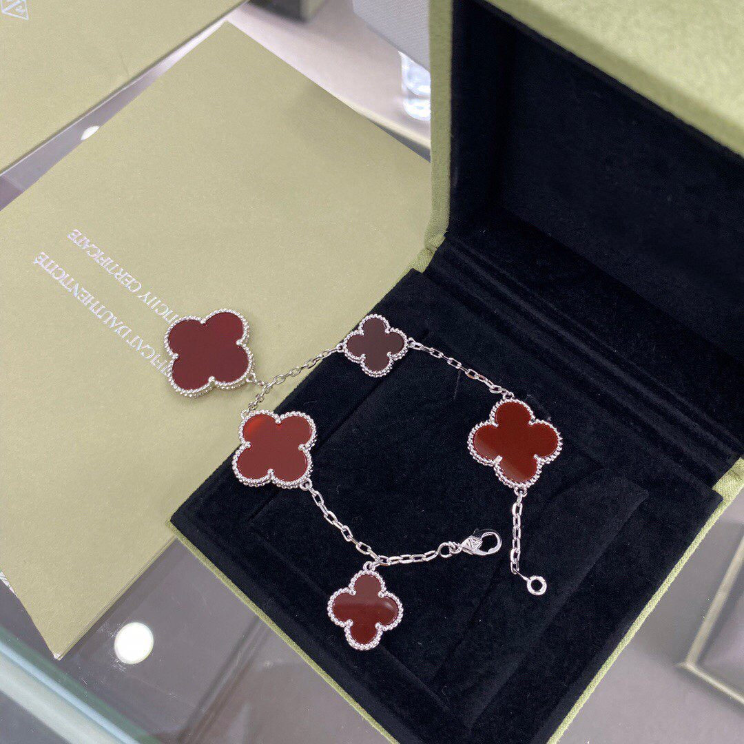 [Triumph Jewelry]CLOVER 5 MOTIFS SIVLER CARNELIAN BRACELET