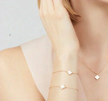 [Triumph Jewelry]CLOVER MINI 9.5MM WHITE MOTHER-OF-PEARL NECKLACE