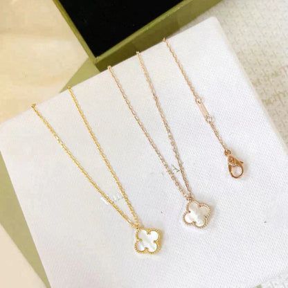 [Triumph Jewelry]CLOVER MINI 9.5MM WHITE MOTHER-OF-PEARL NECKLACE