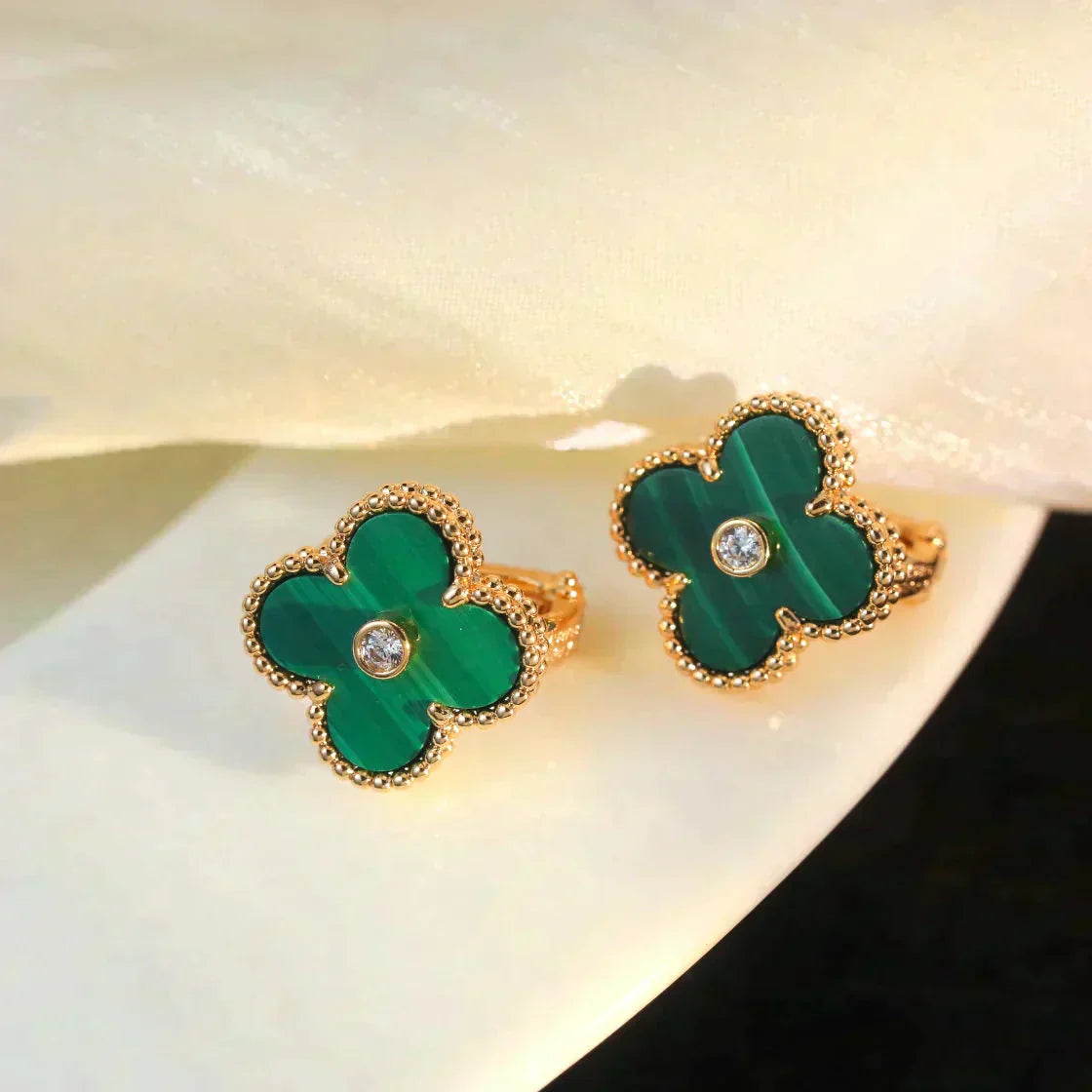 [Triumph Jewelry]CLOVER MEDIUM 1 MOTIFS MALACHITE DIAMOND EARRINGS