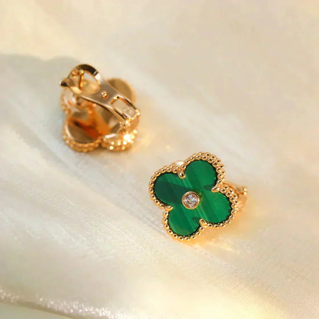 [Triumph Jewelry]CLOVER MEDIUM 1 MOTIFS MALACHITE DIAMOND EARRINGS
