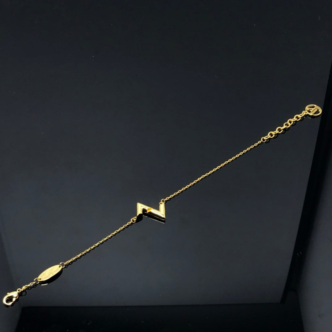 [Triumph Jewelry]VOLT LV LOGO BRACELET