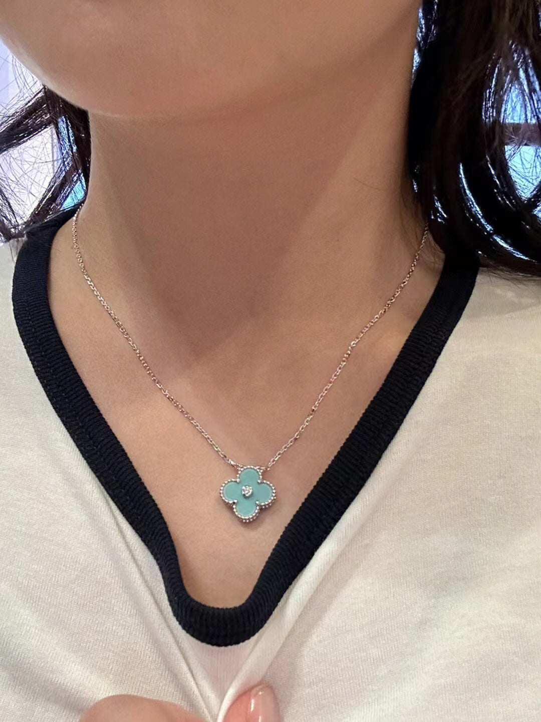 [Triumph Jewelry]CLOVER 1 DIAMOND LIGHT BLUE SILVER NECKLACE