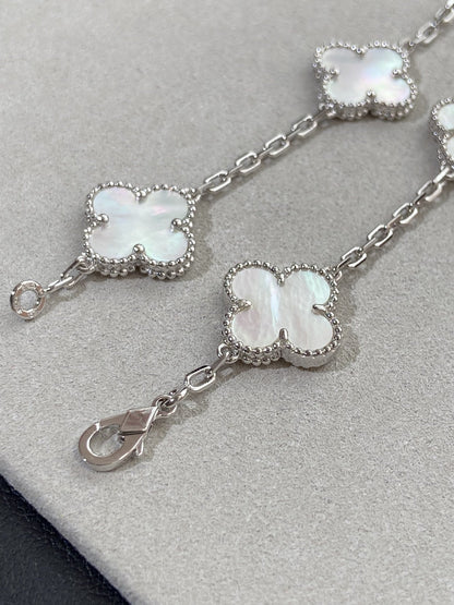 [Triumph Jewelry]CLOVER WHITE PEARL MOP 5 MOTIF BRACELET COLLECTION