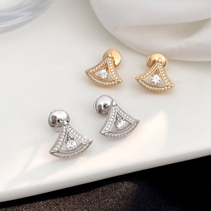 [Triumph Jewelry]DREAM MINI DIAMOND STUD EARRINGS