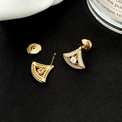 [Triumph Jewelry]DREAM MINI DIAMOND STUD EARRINGS