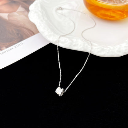 [Triumph Jewelry]BEE MINI PEDANT DIAMOND NECKLACE