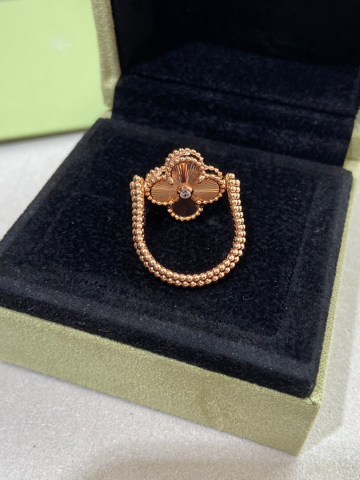 [Triumph Jewelry]CLOVER RIVERSIBLE ROSE GOLD RING