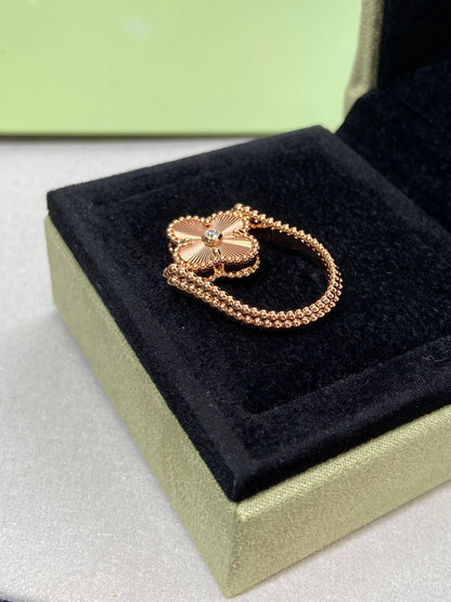 [Triumph Jewelry]CLOVER RIVERSIBLE ROSE GOLD RING