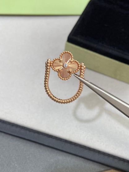 [Triumph Jewelry]CLOVER RIVERSIBLE ROSE GOLD RING
