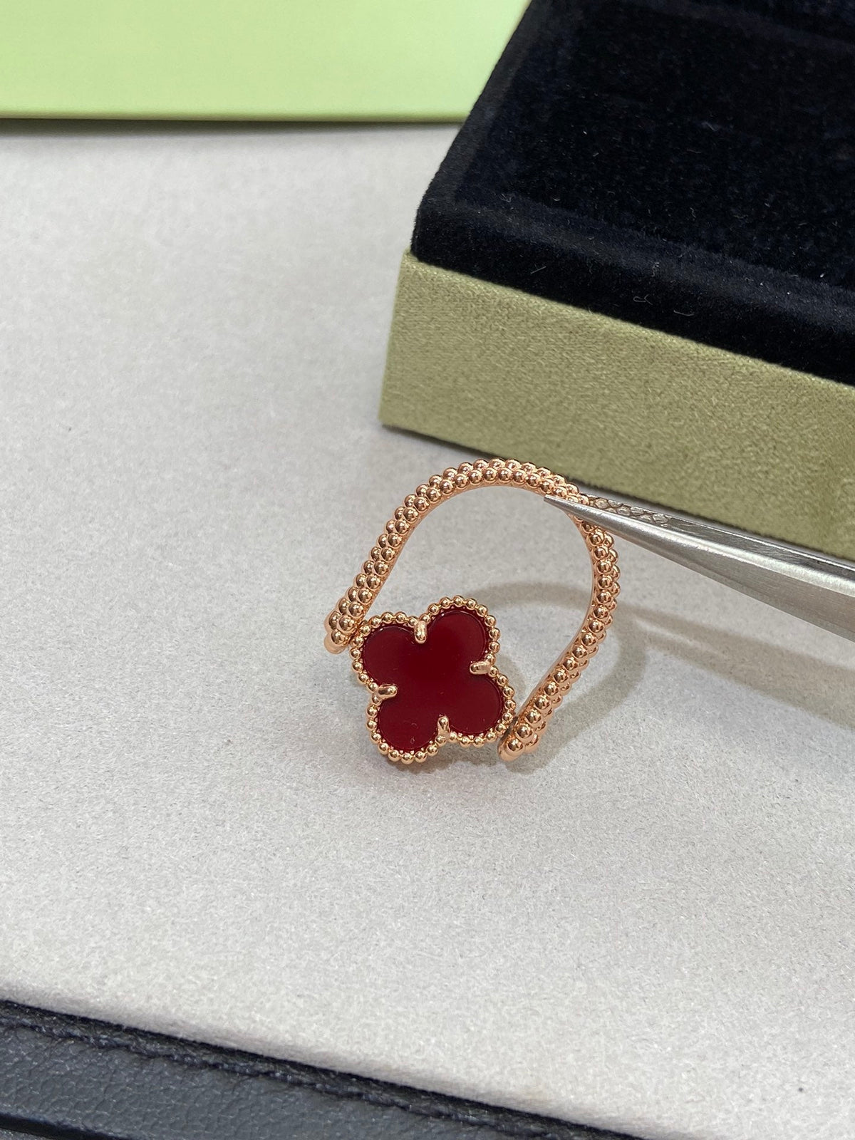 [Triumph Jewelry]CLOVER RIVERSIBLE ROSE GOLD RING