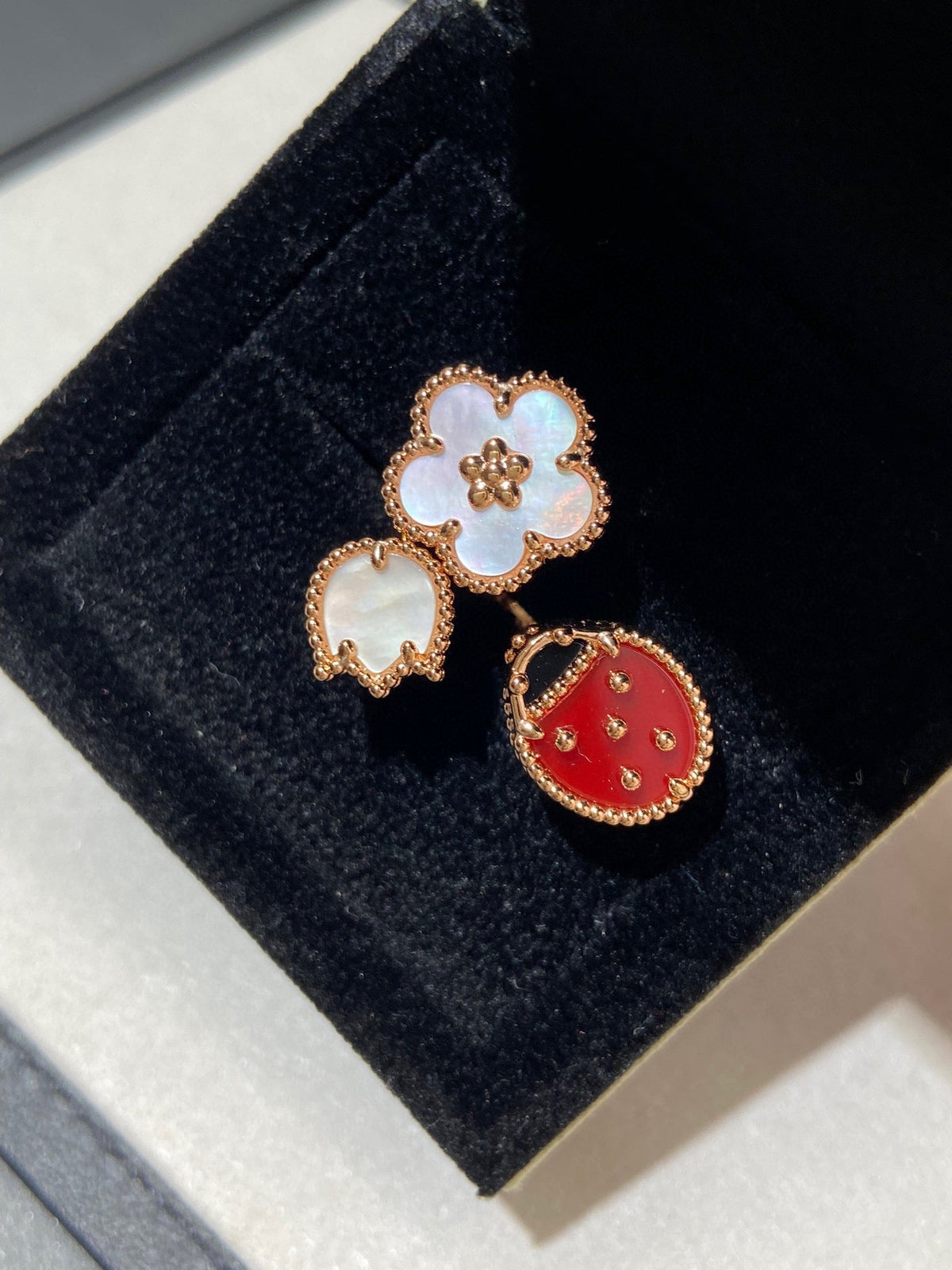 [Triumph Jewelry]LUCKY 3 MOTIF ROSE GOLD RING