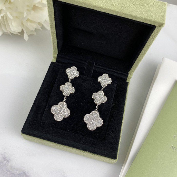 [Triumph Jewelry]CLOVER 3 MOTIF DIAMOND SILVER DROP EARRINGS