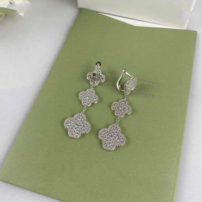 [Triumph Jewelry]CLOVER 3 MOTIF DIAMOND SILVER DROP EARRINGS