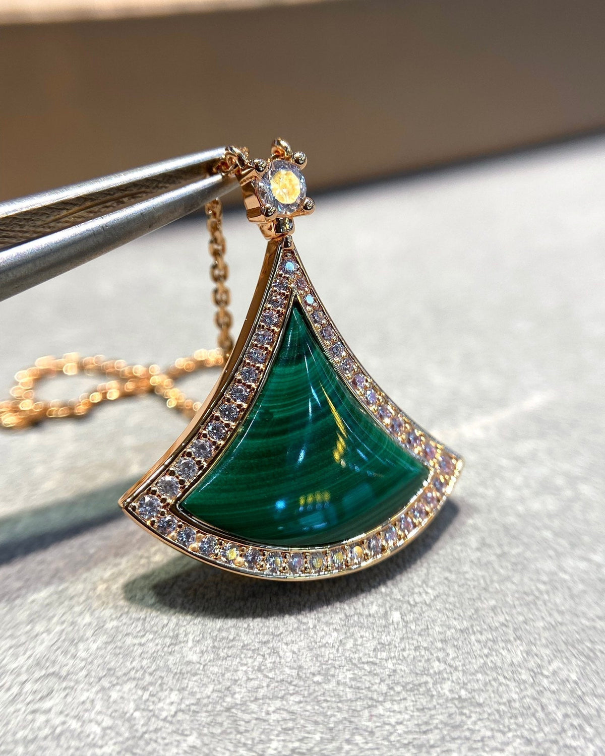 [Triumph Jewelry]DREAM MALACHITE DIAMOND PAVED PINK GOLD NECKLACE