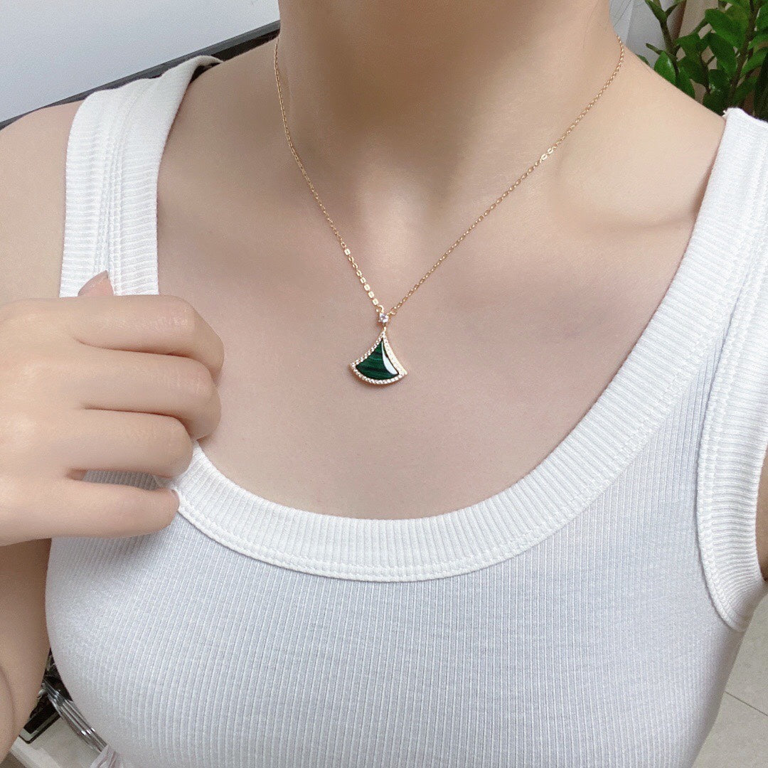 [Triumph Jewelry]DREAM MALACHITE DIAMOND PAVED PINK GOLD NECKLACE
