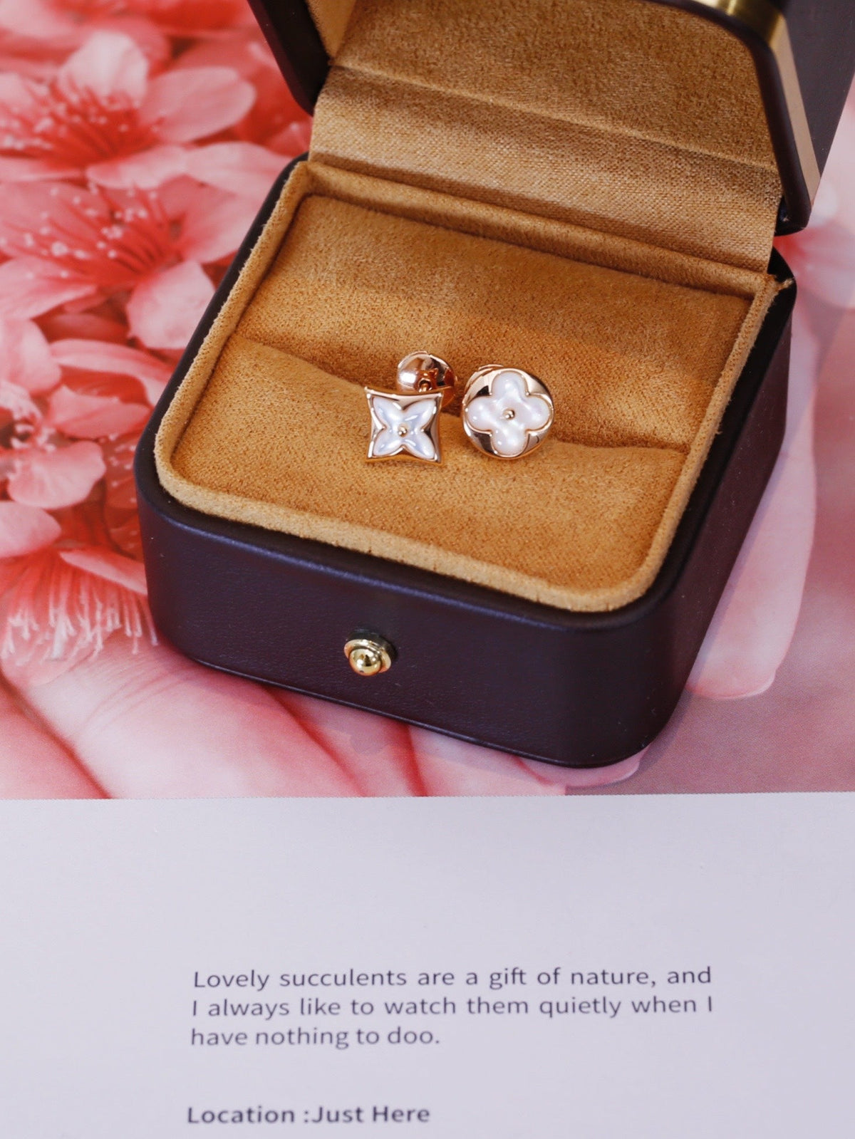 [Triumph Jewelry]STAR AND SUN PINK GOLD MOP STUD EARRINGS
