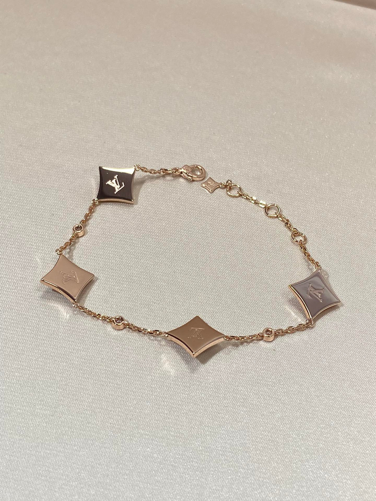 [Triumph Jewelry]STAR 4 MOTIF MOP DIAMOND PINK GOLD BRACELET