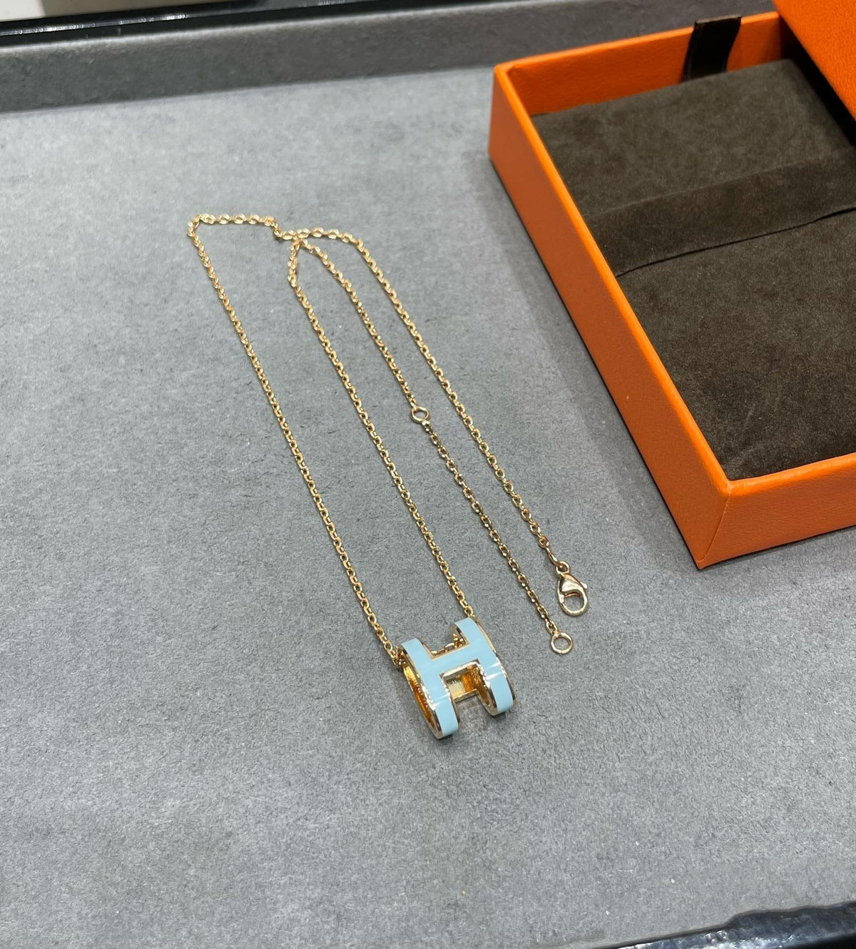 [Triumph Jewelry]POP H SKY BLUE NECKLACE