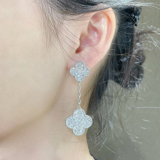 [Triumph Jewelry]CLOVER 2 MOTIFS DIAMOND PAVED SILVER EARRINGS
